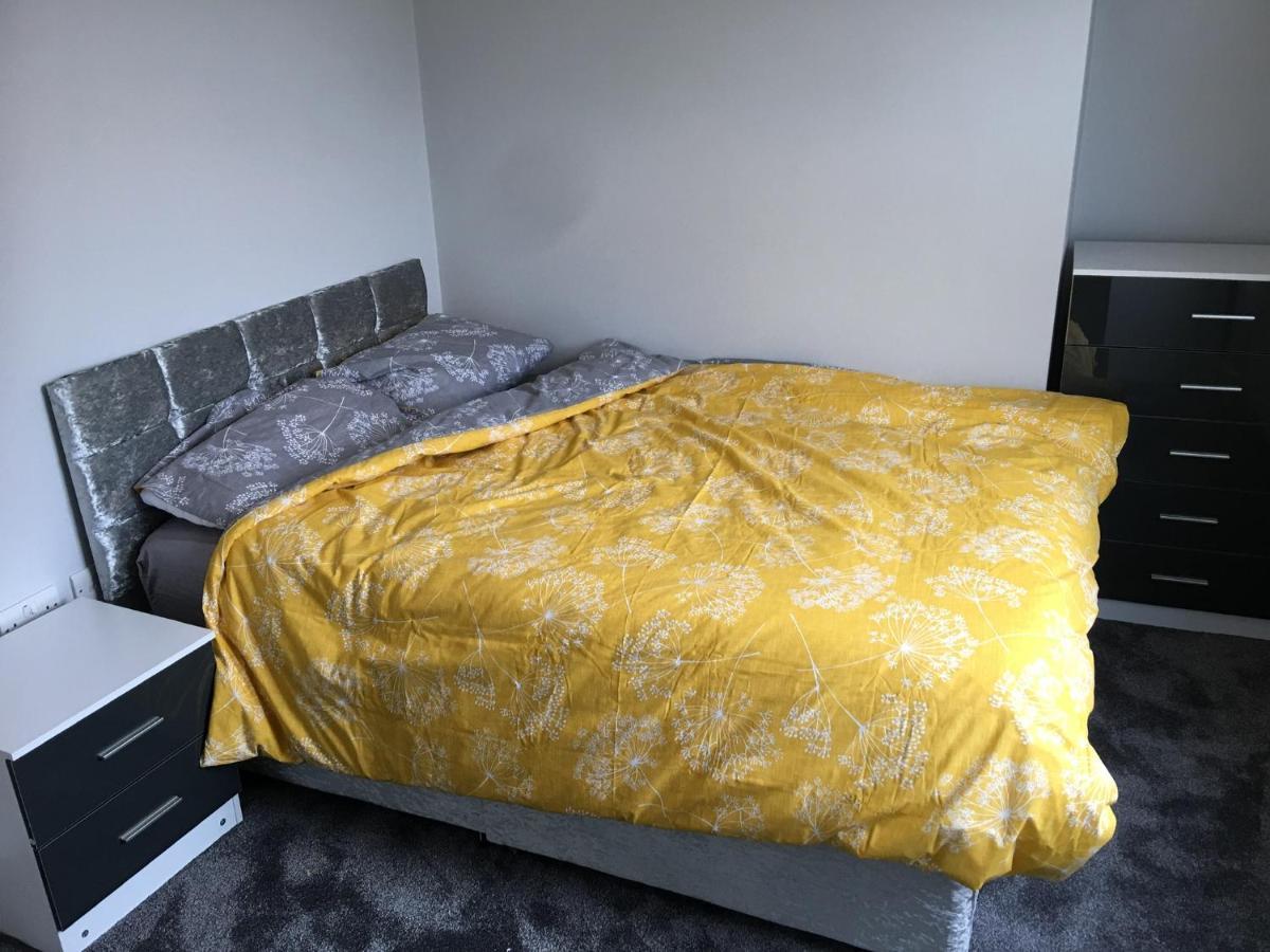 Camden Guest House Double Bedroom With Super Large King Bed 런던 외부 사진
